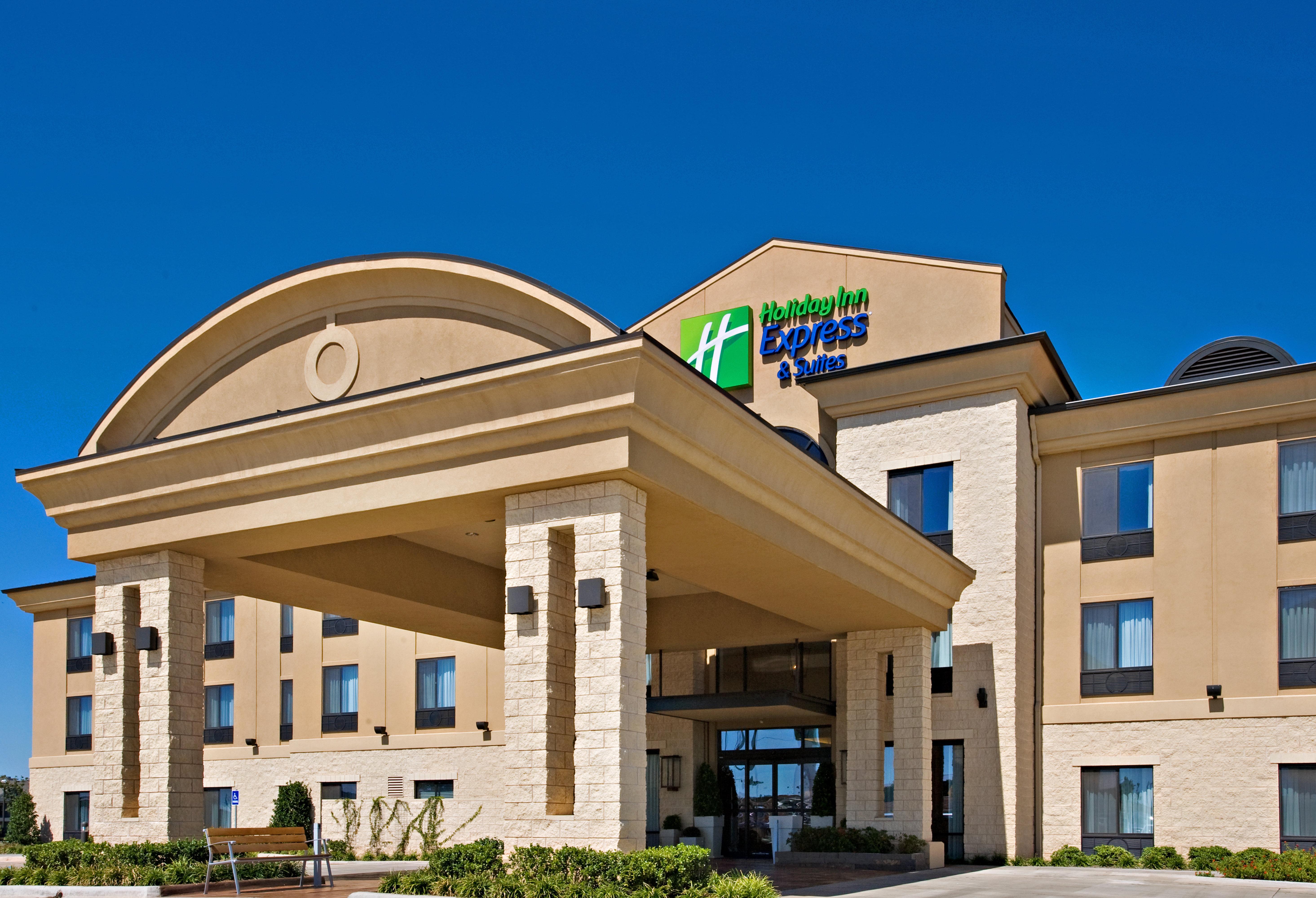 Holiday Inn Express Hotel & Suites Wichita Falls, An Ihg Hotel Exterior photo