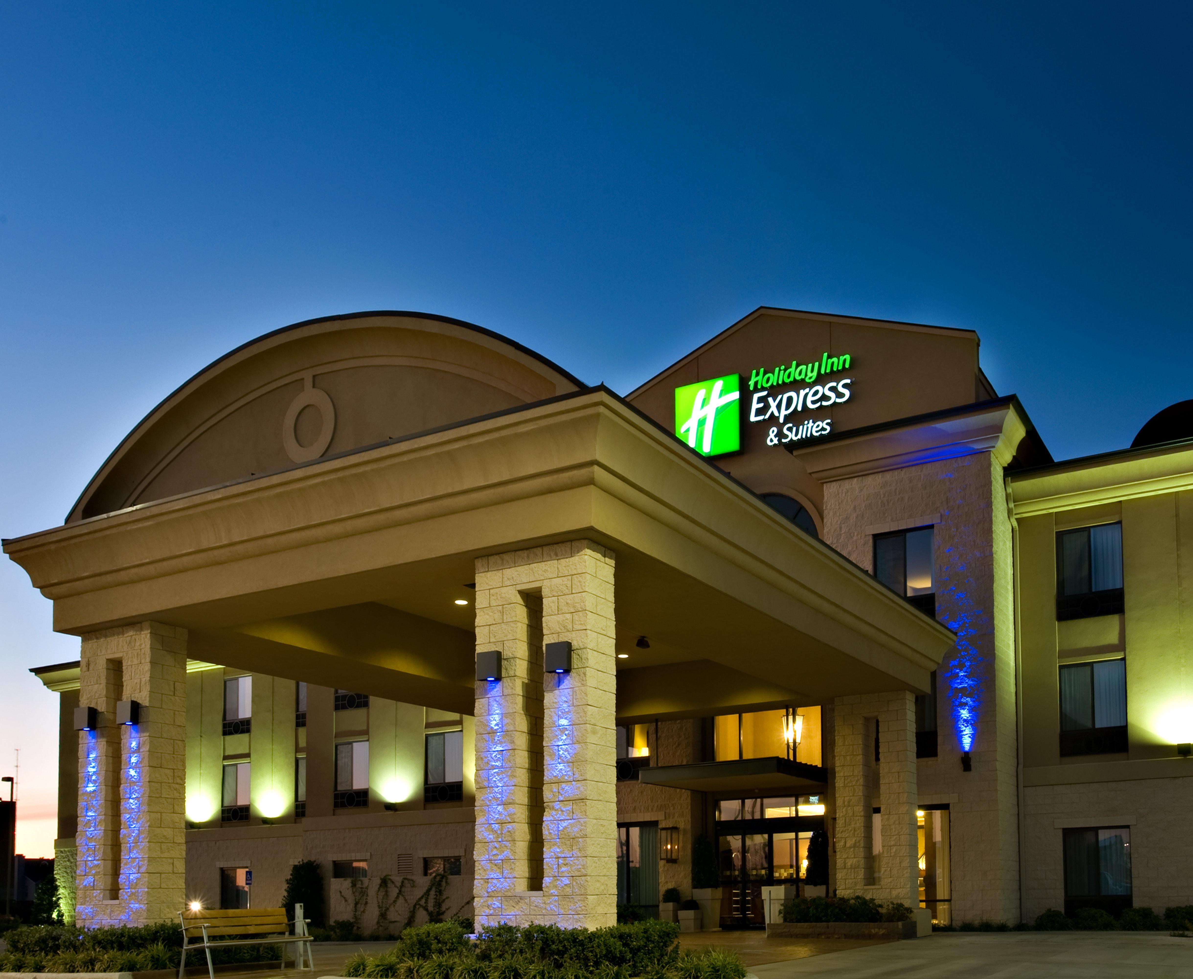 Holiday Inn Express Hotel & Suites Wichita Falls, An Ihg Hotel Exterior photo